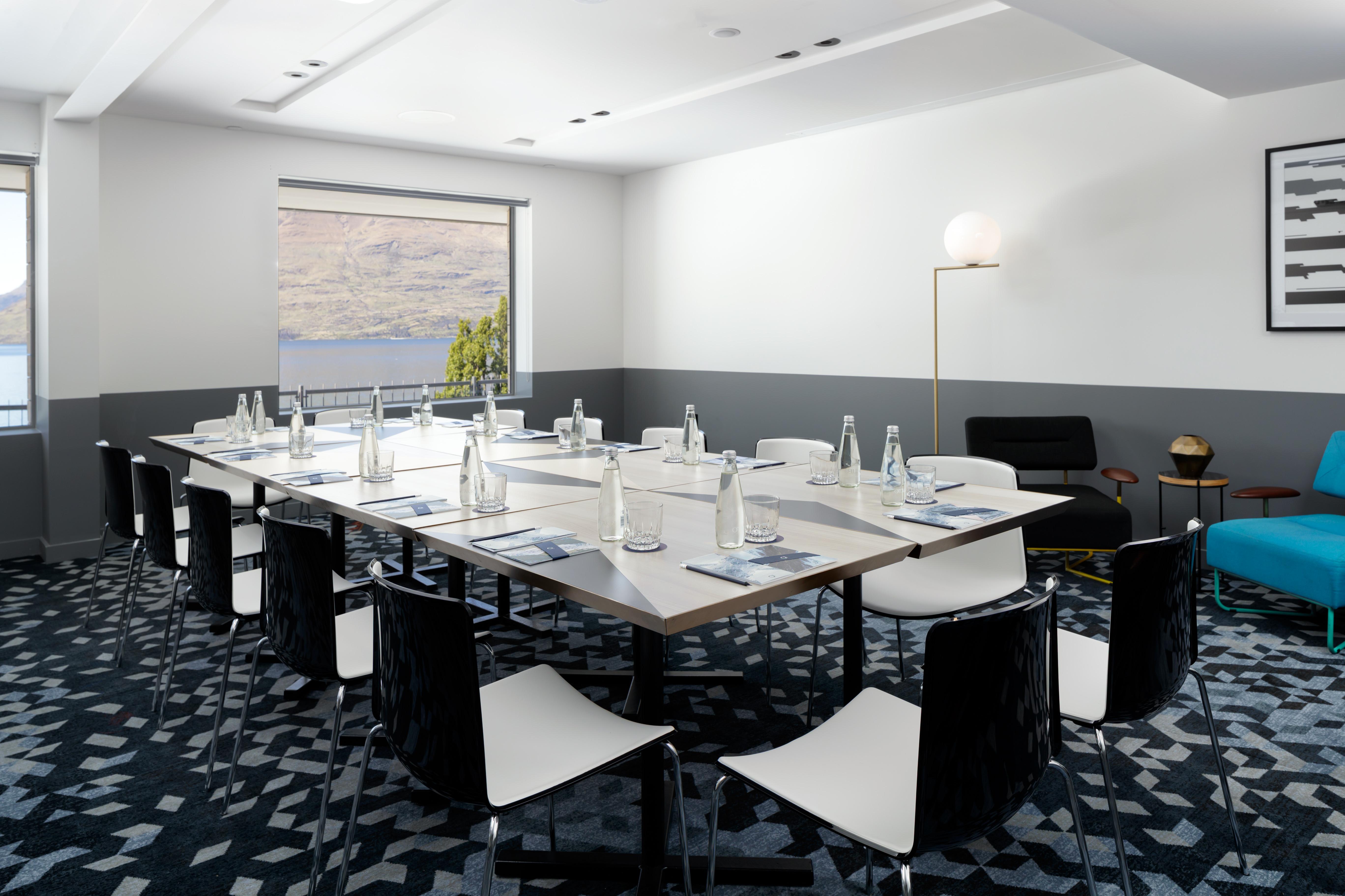 Qt Queenstown Dış mekan fotoğraf Meeting room