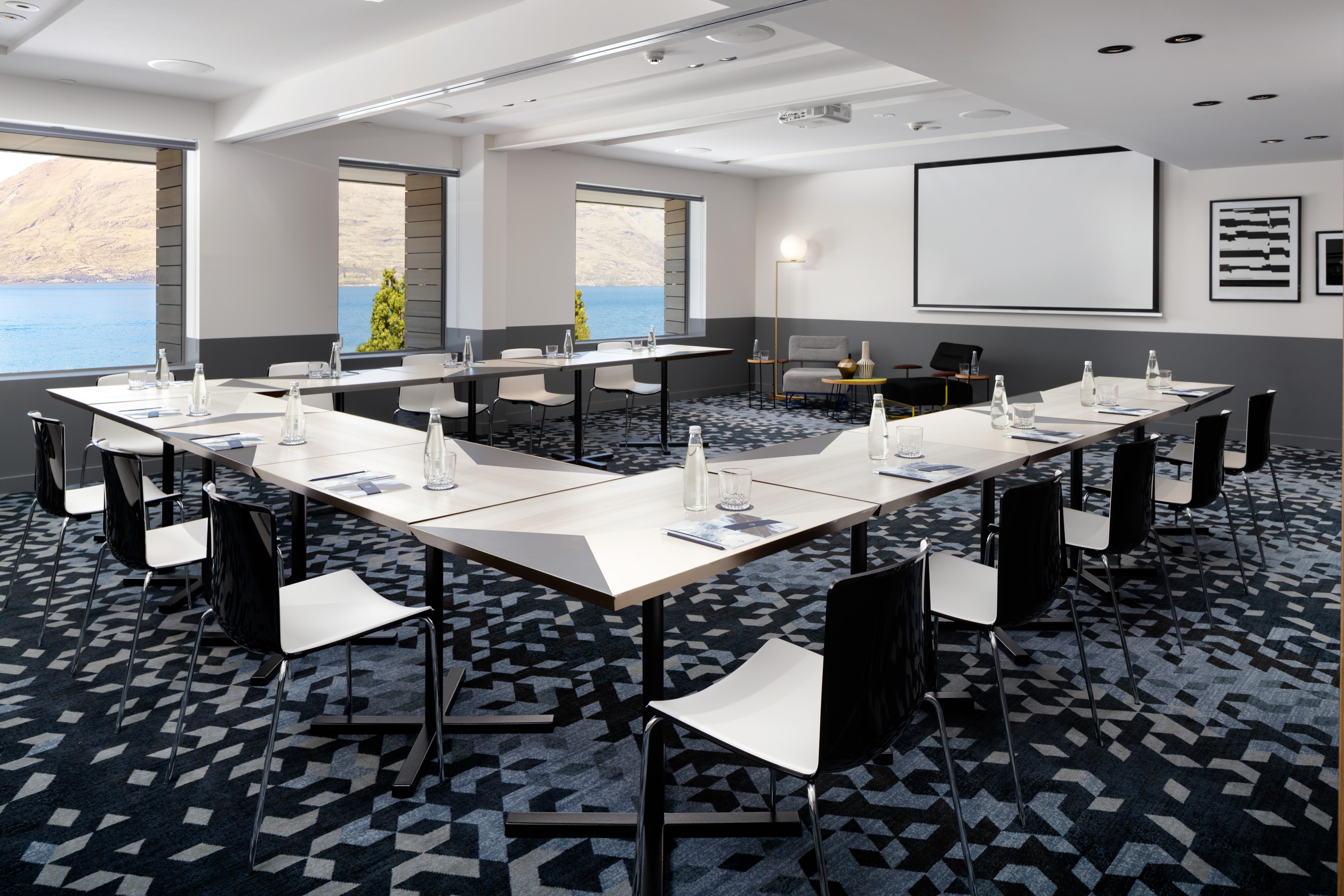 Qt Queenstown Dış mekan fotoğraf Meeting room